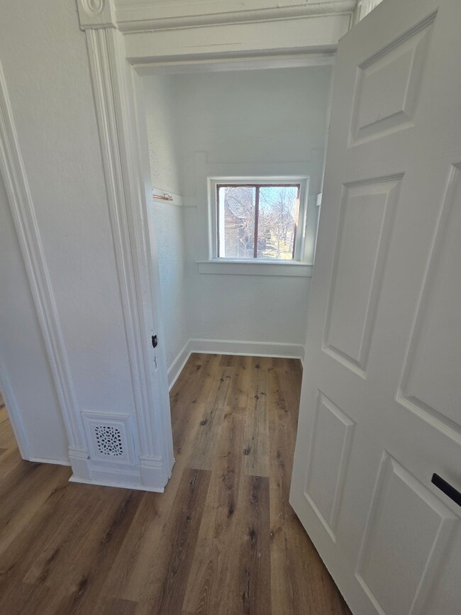 Building Photo - 1812 S 7th St