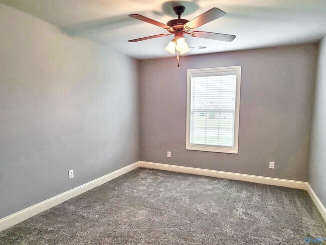 Building Photo - 13735 Callaway Dr