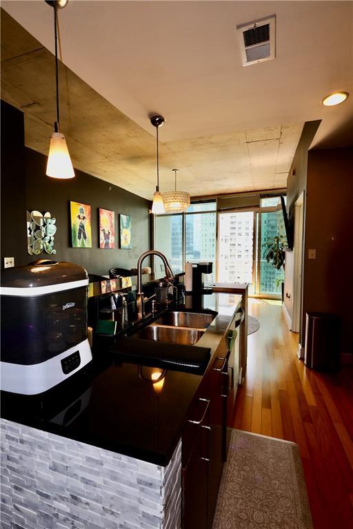 Building Photo - 950 W Peachtree St NW