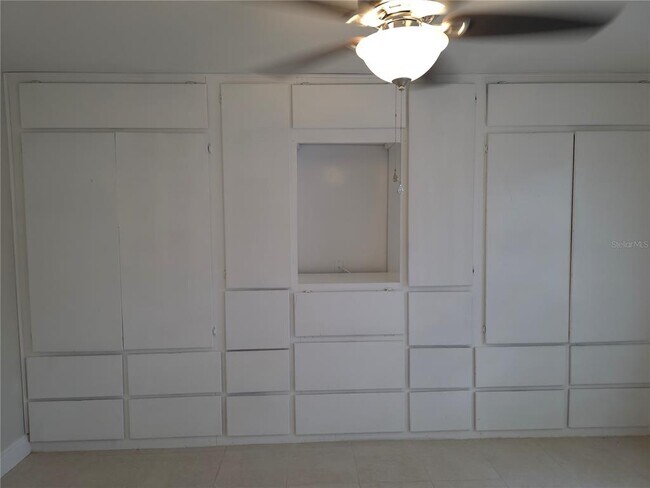 Building Photo - 10214 Altman St