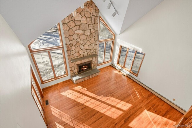 Building Photo - 50 Evergreen Row