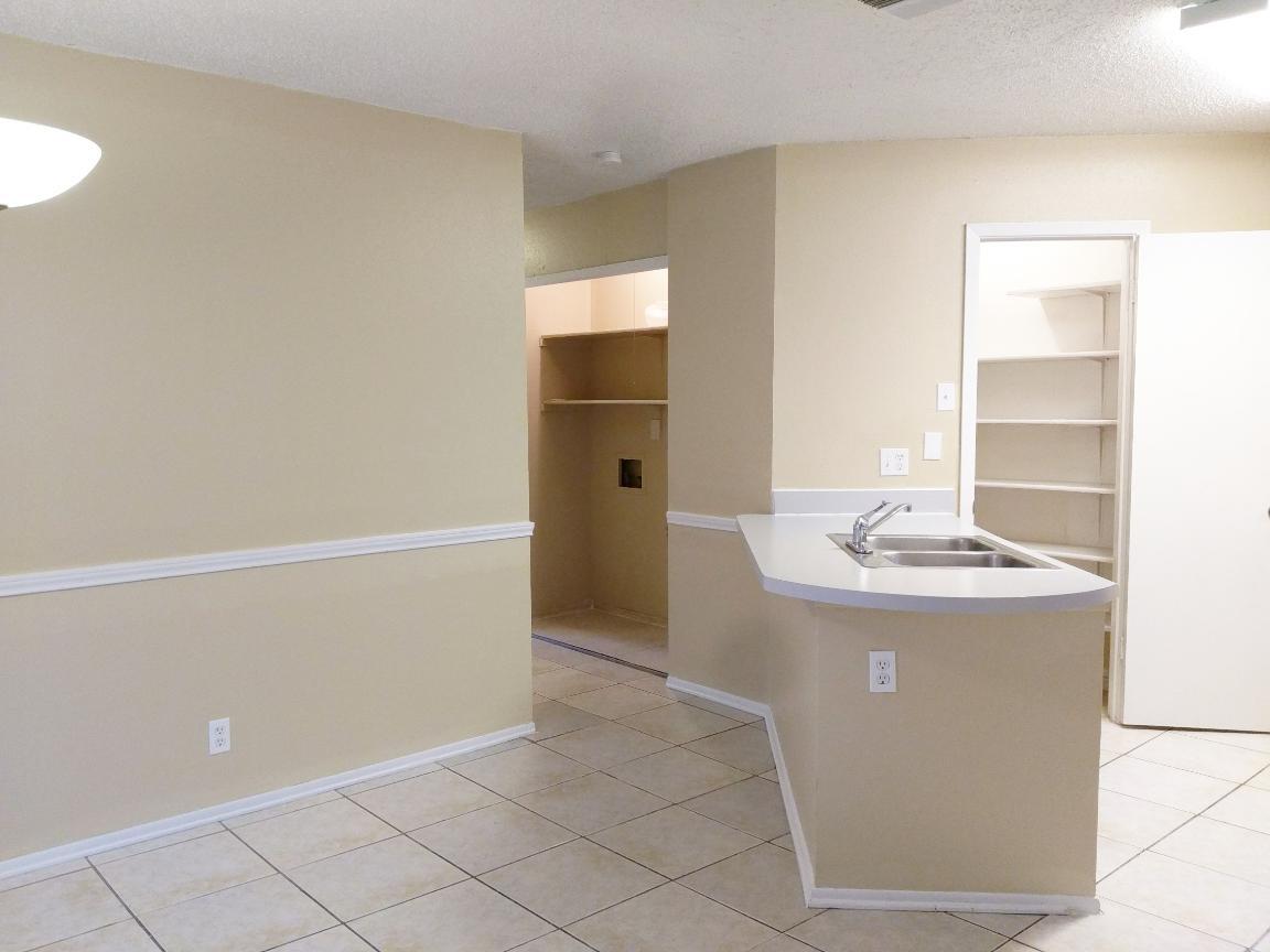 Dining, Laundry Area, Kitchen Pantry - 2514 Corian Glen Dr