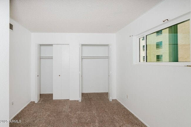 Building Photo - 2690 N 43rd Ave