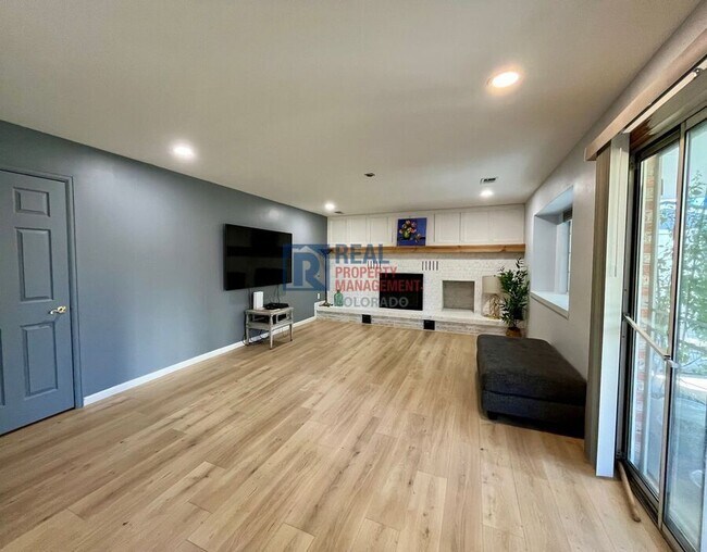 Building Photo - 3673 E 133rd Ct