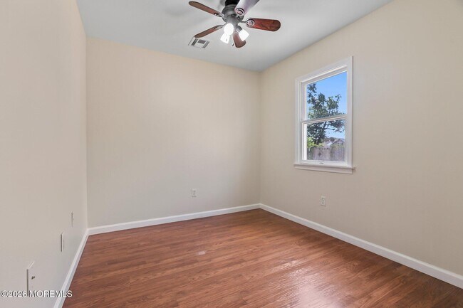 Building Photo - 477 Glenwood Ave