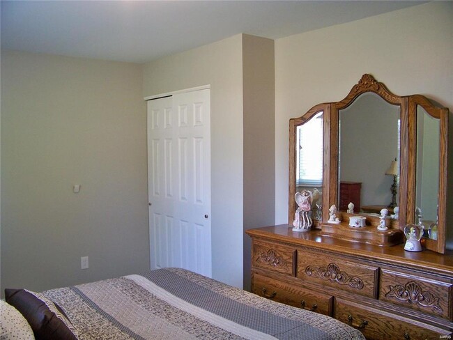 Building Photo - 4828 Danebury Dr