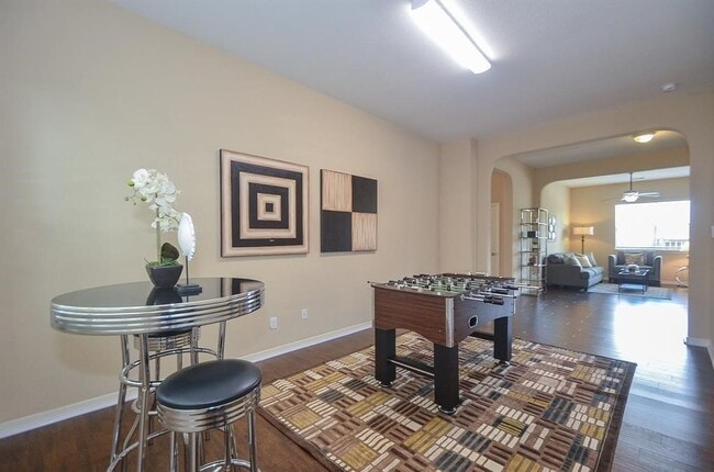 Building Photo - 4107 Elk Bluff Ln