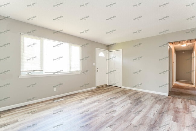 Building Photo - 3063 Chelford Dr