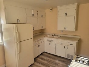 Building Photo - 5951N37thJ