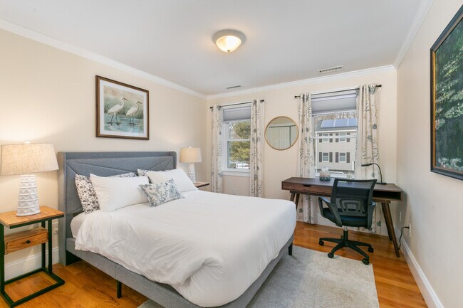 Building Photo - 3 Chapel Way