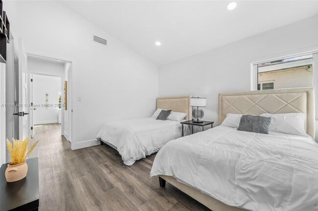 Building Photo - 730 Northwest 18th Avenue, Miami, FL 33125...
