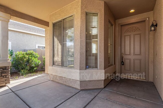 Building Photo - 3723 E Linda Ct