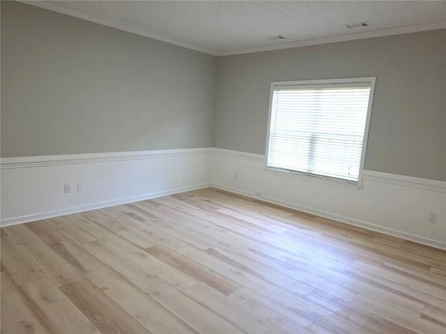 Building Photo - 6009 Deer Springs Ln NW