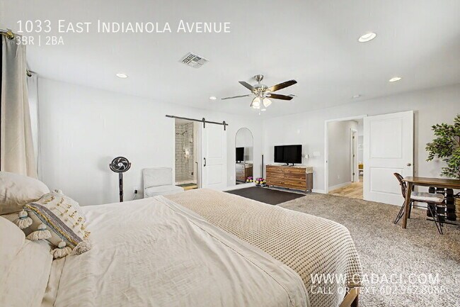 Building Photo - 1033 E Indianola Ave