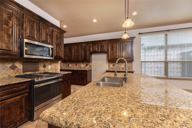 Building Photo - 5612 Binbranch Ln