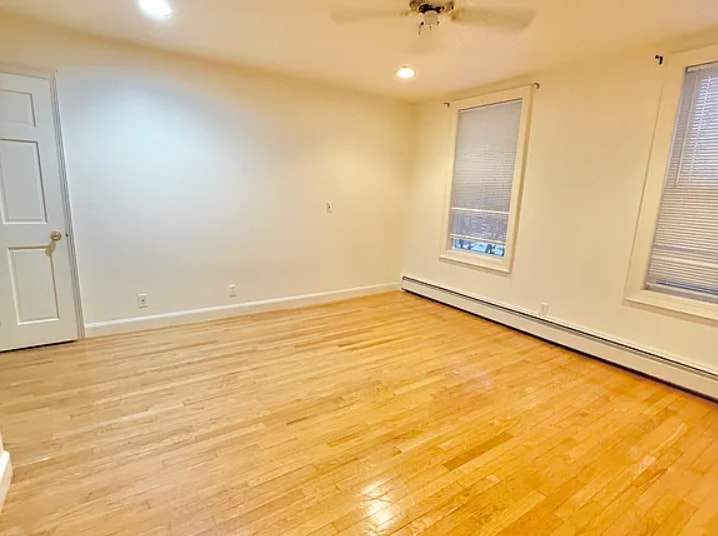 Building Photo - 38 Franklin St