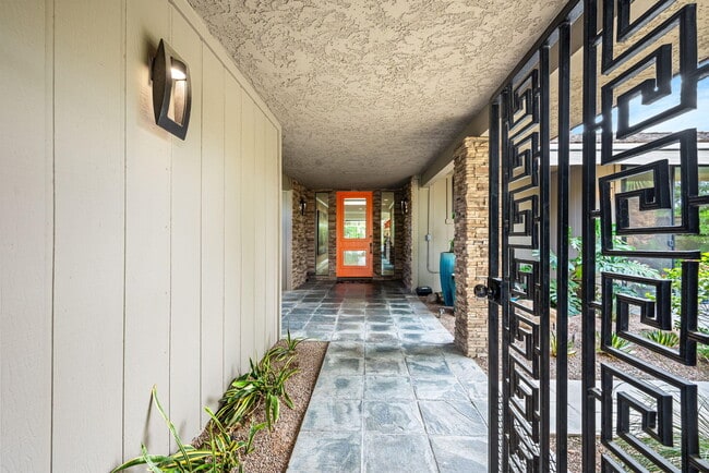 Building Photo - 77 Colgate Dr