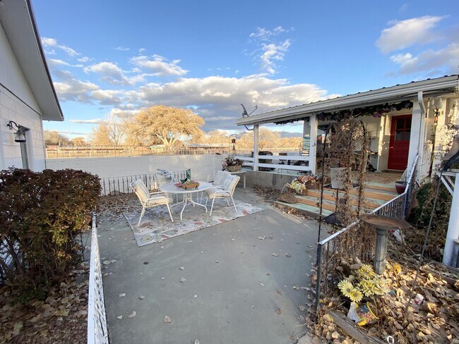 Building Photo - 10138 Bosque Cir NW