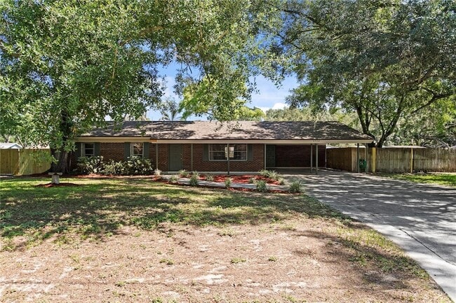 Building Photo - 6928 Greenhill Pl