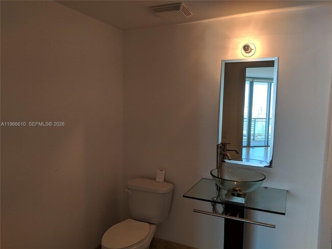 Building Photo - 350 S Miami Ave