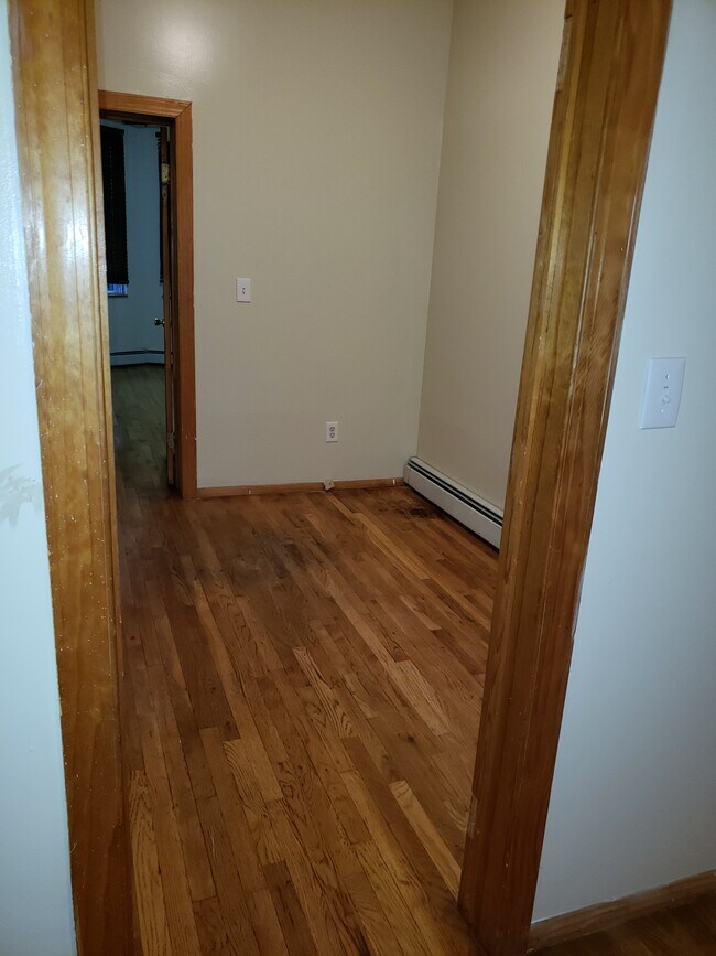 Building Photo - 229 Summit Ave