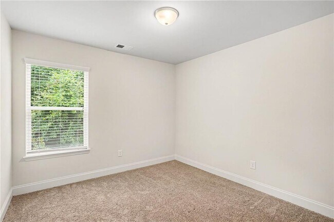 Building Photo - 10139 Benton Woods Dr