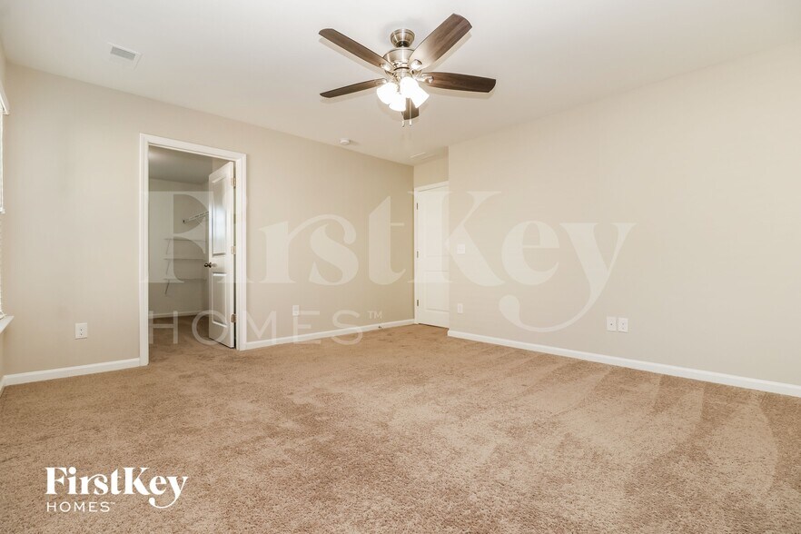 Building Photo - 516 Glady Rd