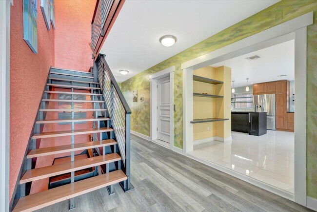 Building Photo - Stunning Annual Rental: Luxury Coastal Liv...