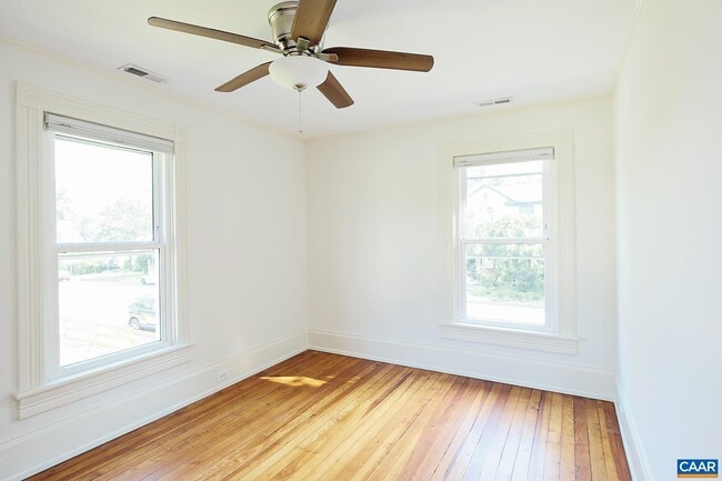 Building Photo - 706 Bolling Ave