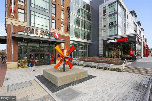 Building Photo - 12305 Braxfield Ct