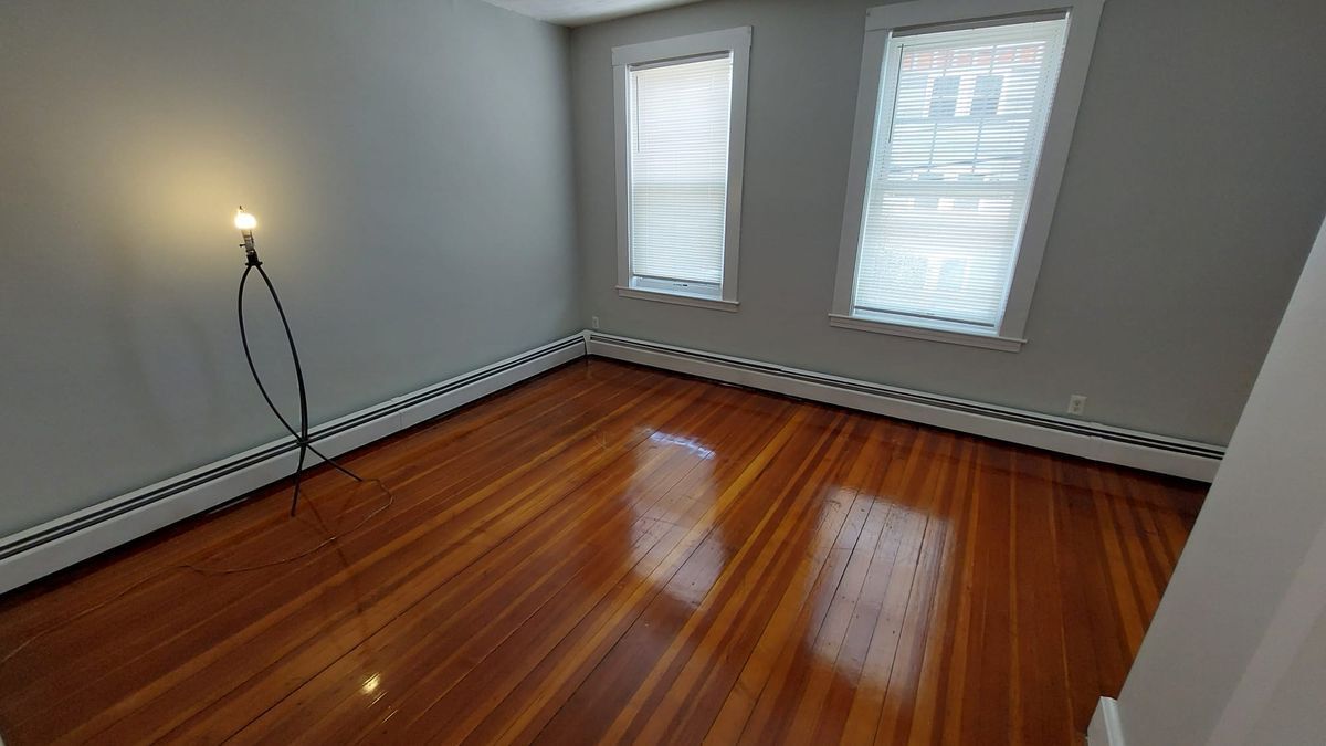 Building Photo - 225 Florence St