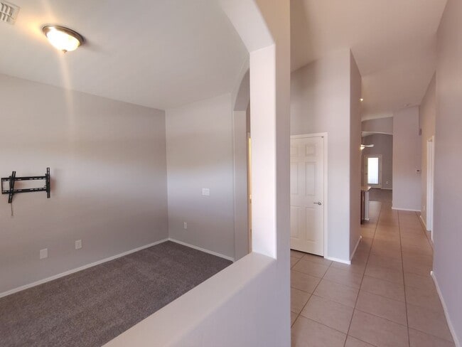 Building Photo - 8990 W Cloudwood Dr