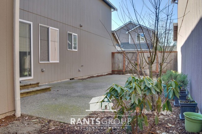 Building Photo - Low maintenance yard!