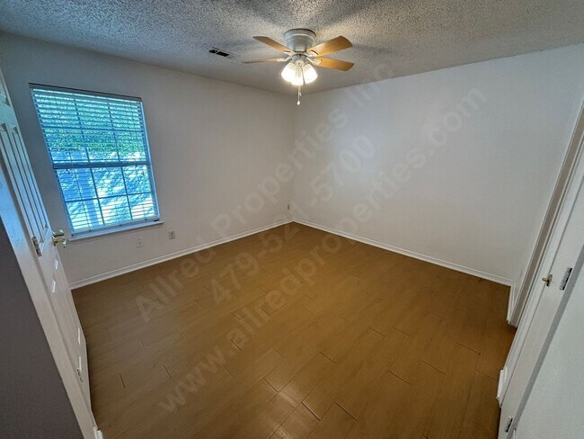 Building Photo - 1752 Garland Ave