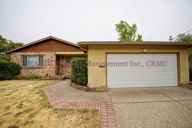 Primary Photo - Terra Linda Home, 3-bedroom, 2-bath, singl...