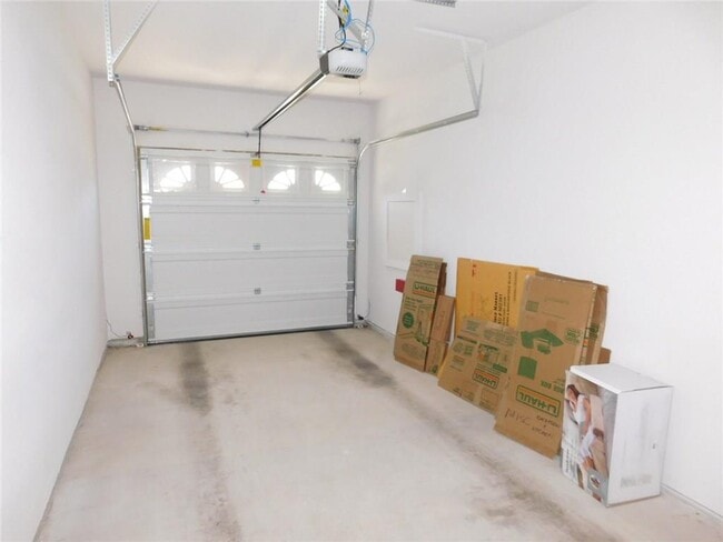 Building Photo - 12182 Abbey Glen Ln