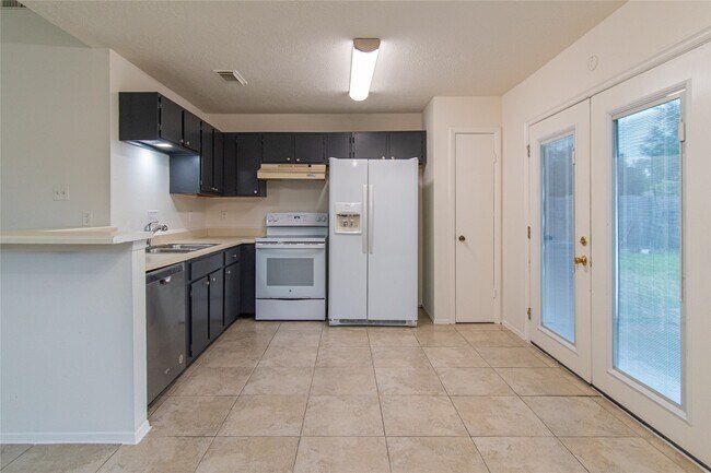 Building Photo - 12710 Autumn Mill Dr