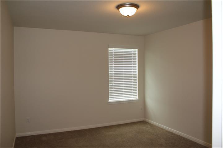 Building Photo - 1019 Messina Ln