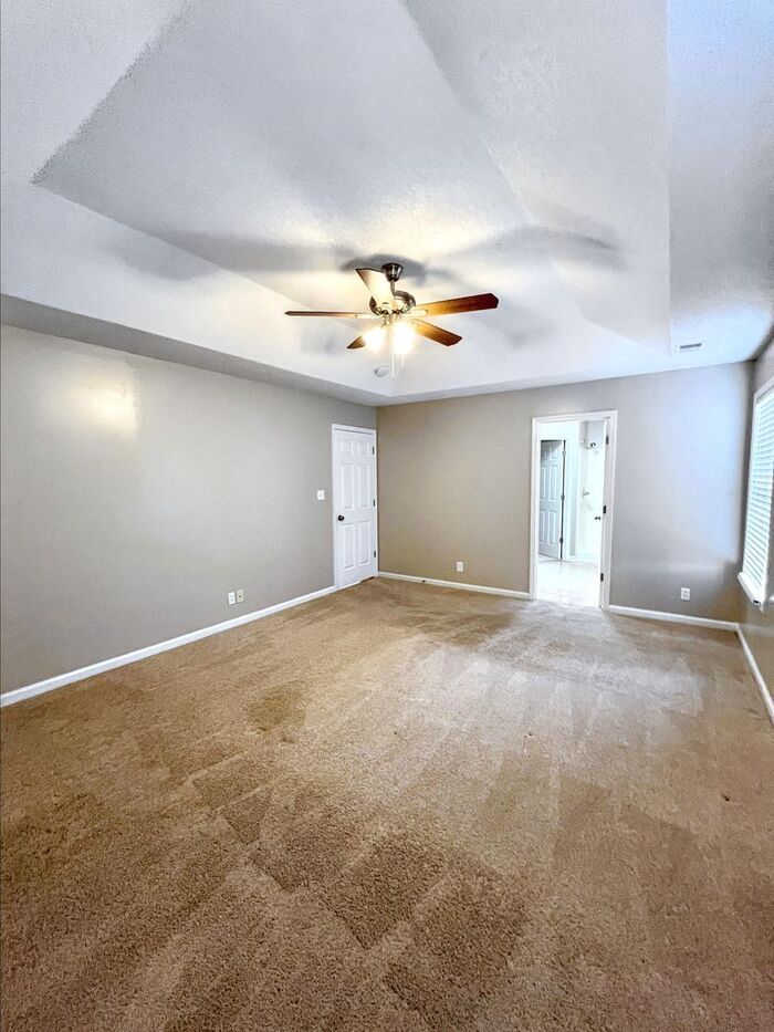 Building Photo - 1013 Harding Dr