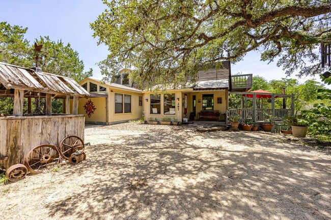 Building Photo - 297 Little River Ln