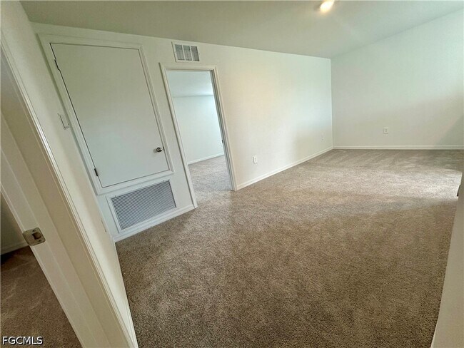 Building Photo - 11812 Cloverly Ln