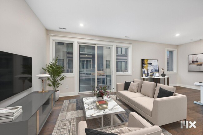 Building Photo - Two Bedroom Condo on Lookout Hill in Grand...