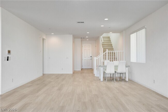 Building Photo - 10276 Thurso Ave