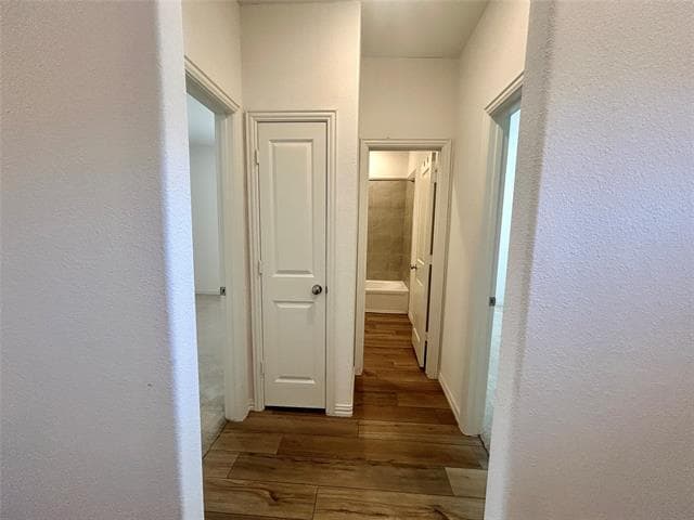 Building Photo - 2113 Donker Dr