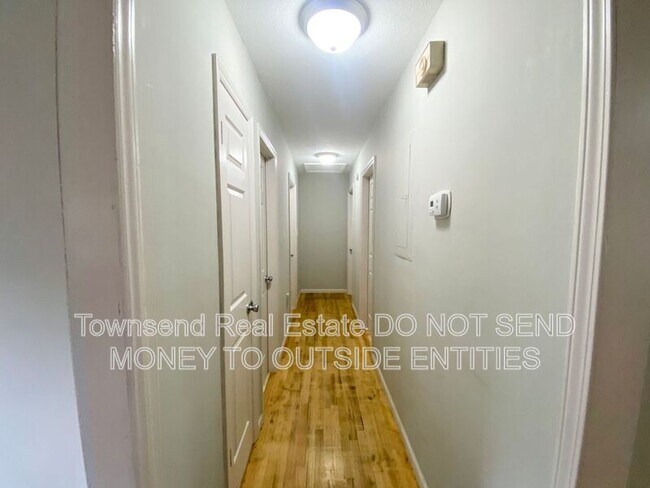 Building Photo - 212 Haverhill Dr