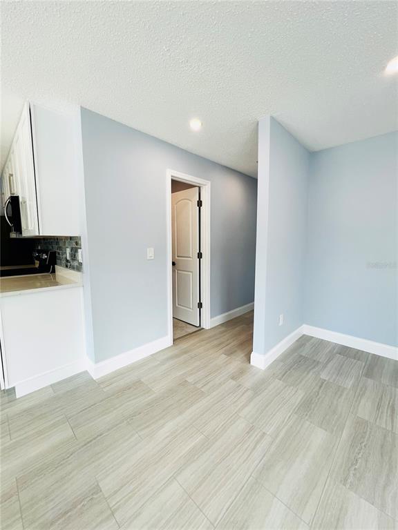 Building Photo - 160 175th Terrace Dr E