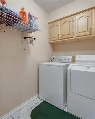 Building Photo - 2522 Belmeade Dr