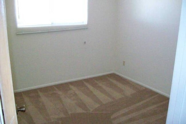 Building Photo - Spacious 3-Bedroom Home in Tempe