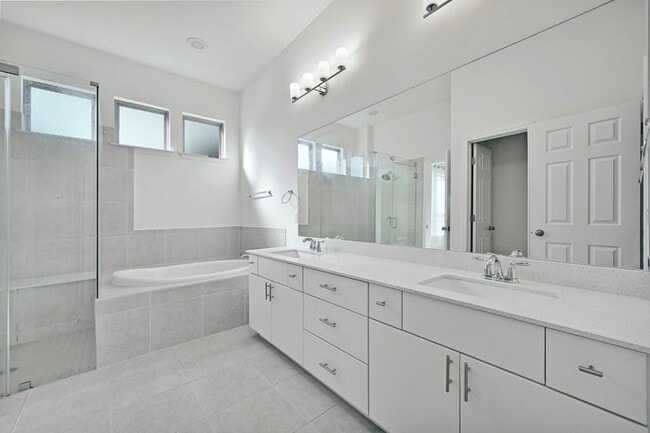 Building Photo - 6725 Denia Dr