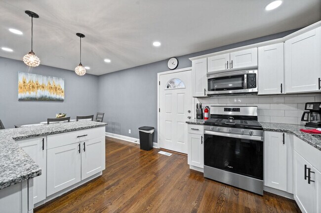 Building Photo - 3755 W 75th Ct